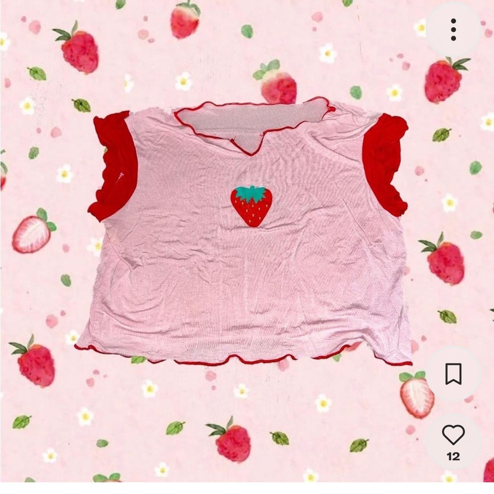 Strawberry top!! ❤️💋🌹🍓🍓🍓🍓